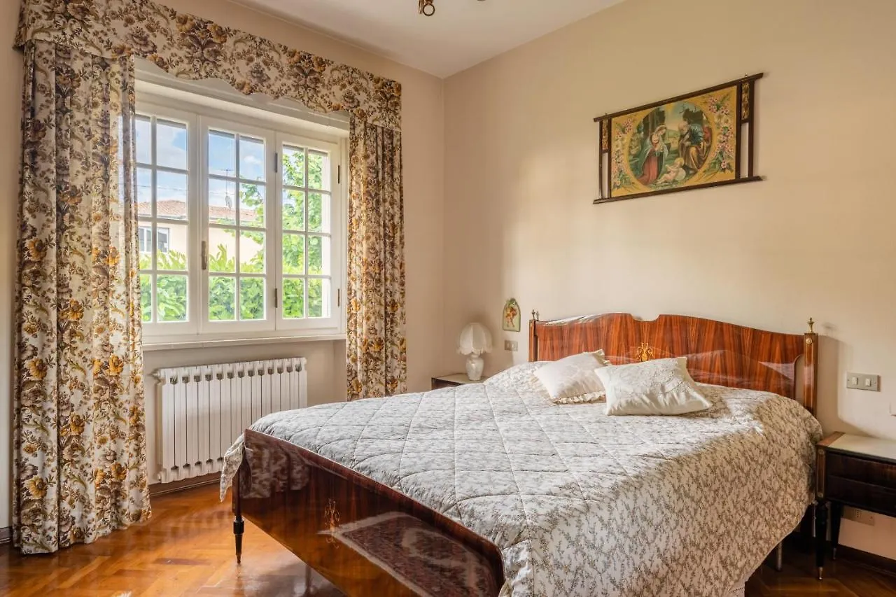 Tea Rose House Apartment Capannori